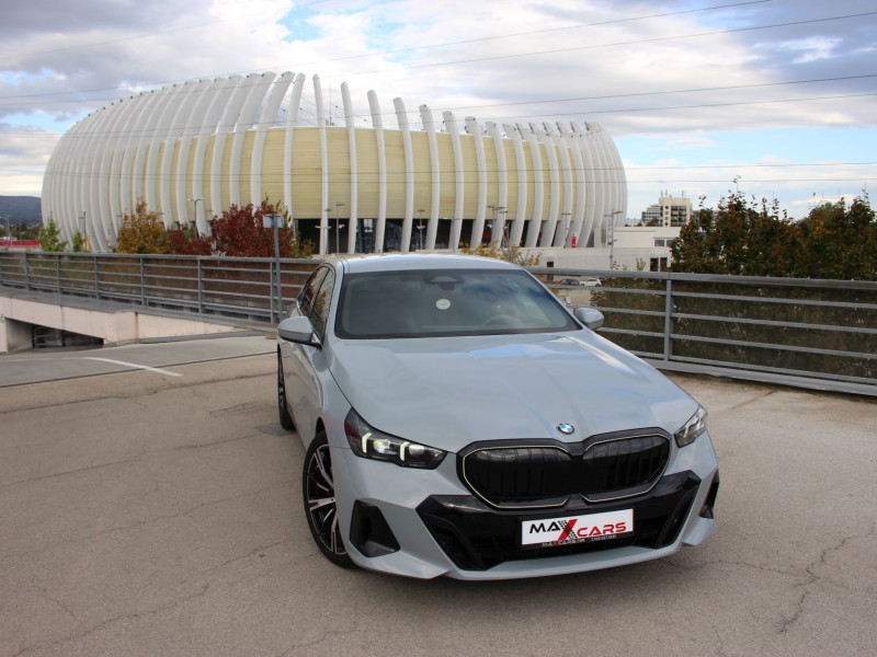 BMW 520 Xdrive – M sport PRO – ICONIC GLOW – Novi model - Cijena